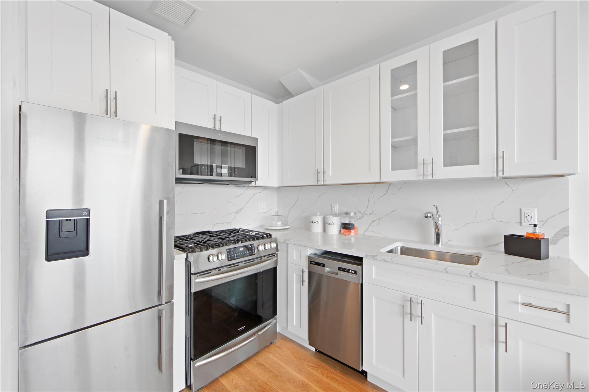 #2 photo, 163 Beach 96th Street, クイーンズ区 Rockaway Beach , NY 11693