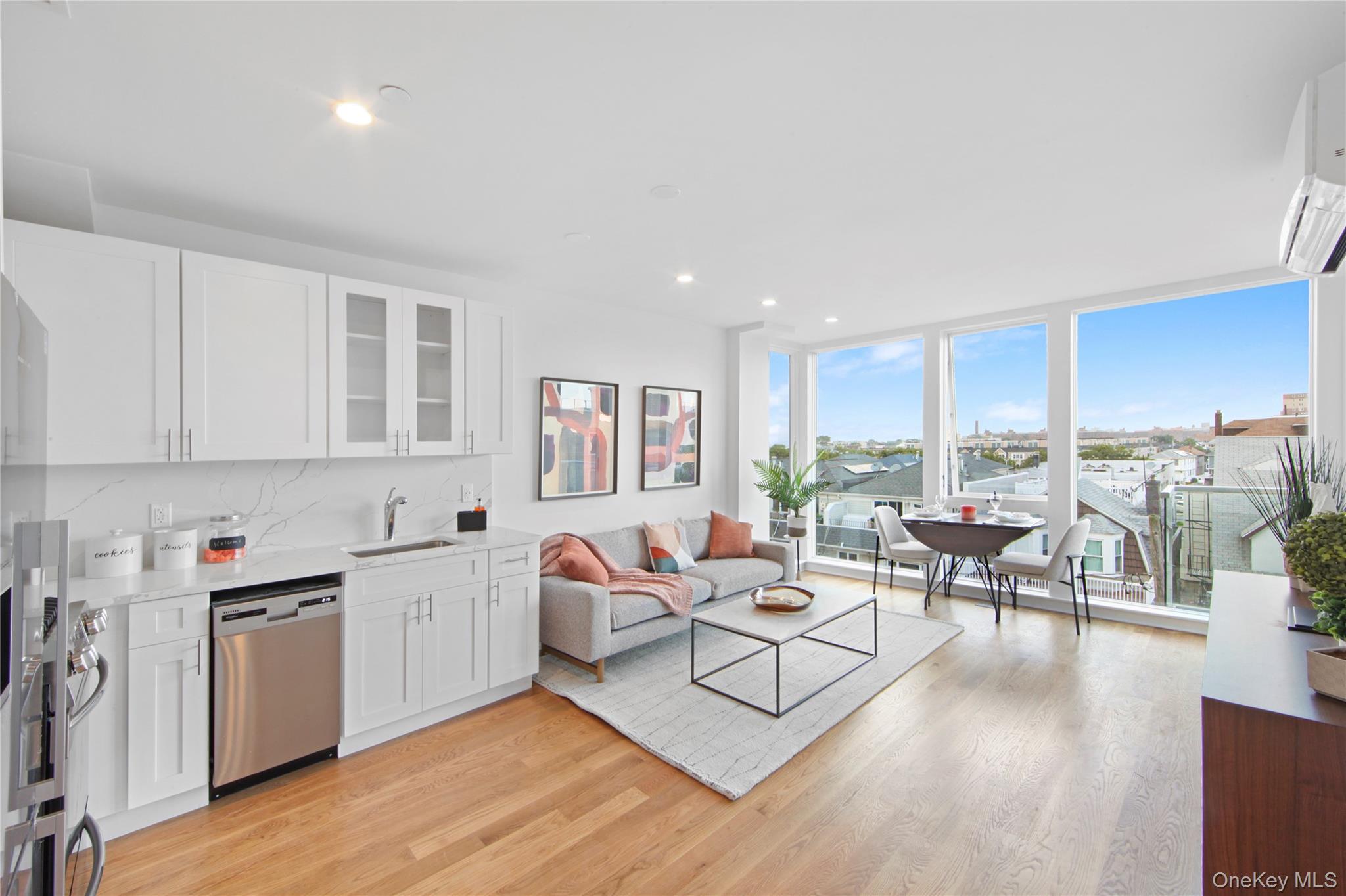 #3 photo, 163 Beach 96th Street, クイーンズ区 Rockaway Beach , NY 11693