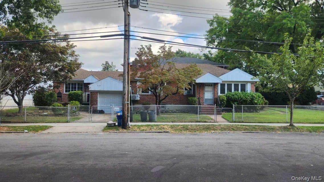 #9 photo, 5-03 119th Street, كوينز College Point , NY 11356