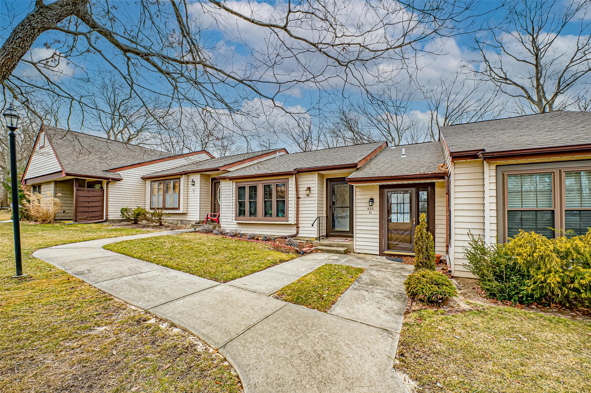 #1 photo, 425 Bridgewater Drive, 东长岛 Ridge , NY 11961