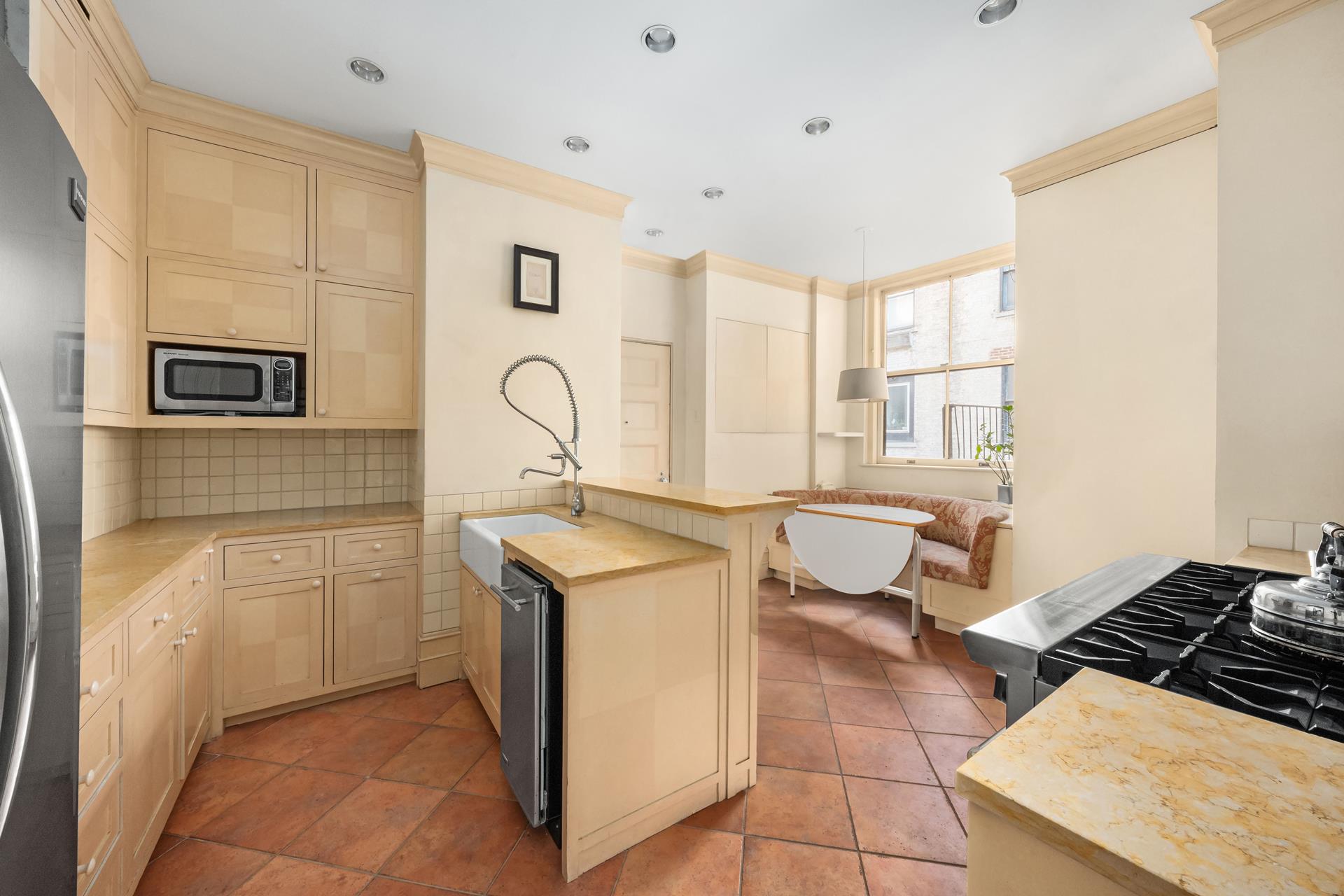 #7 photo, 563 PARK Avenue, Lenox Hill , NY 10065