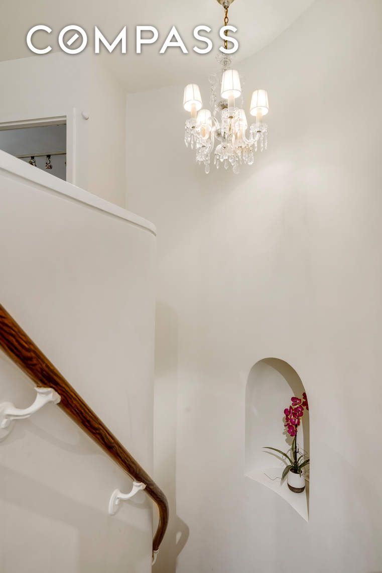 #10 photo, 309 E 49th Street, マンハッタン Midtown East , NY 10017