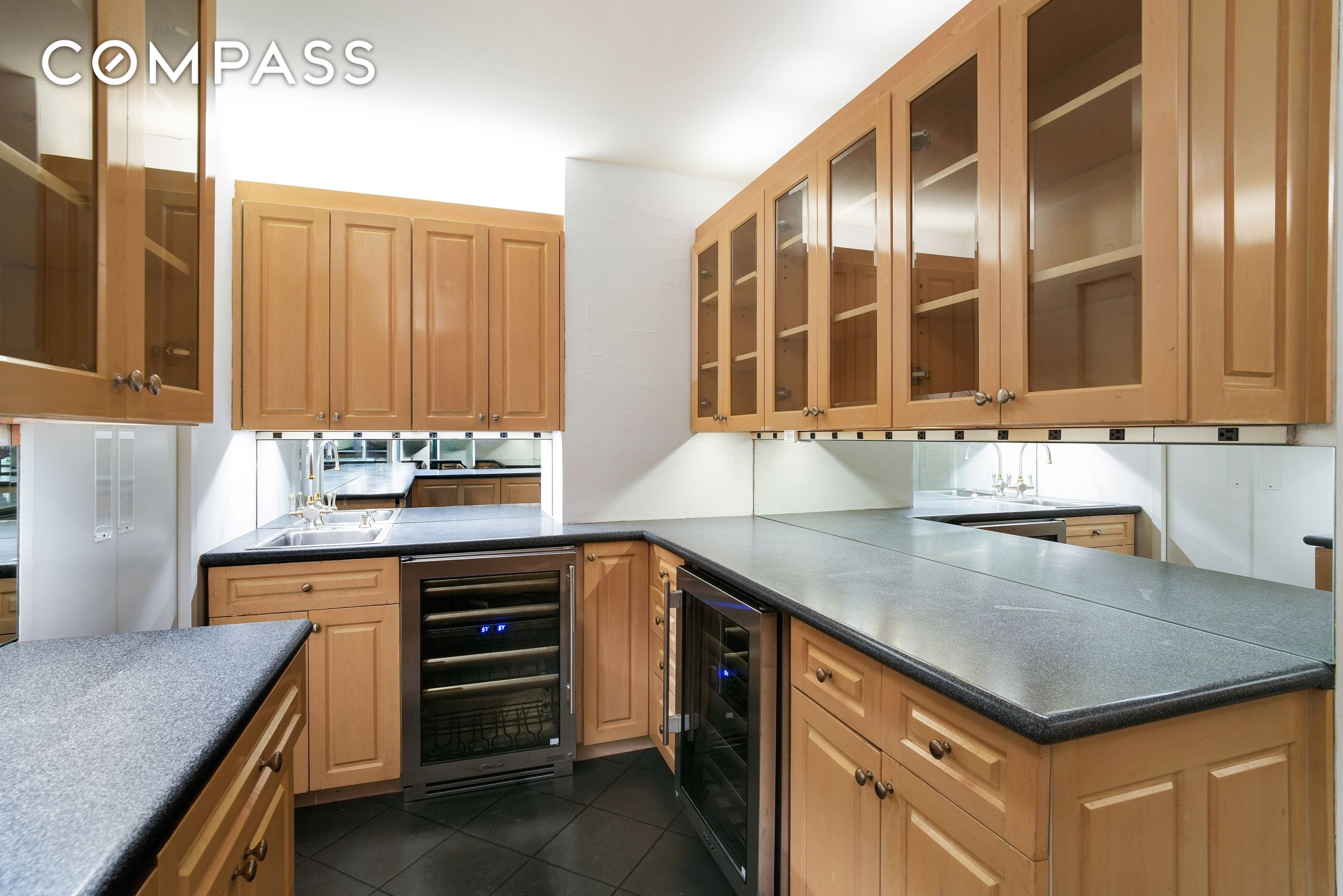 #9 photo, 309 E 49th Street, マンハッタン Midtown East , NY 10017