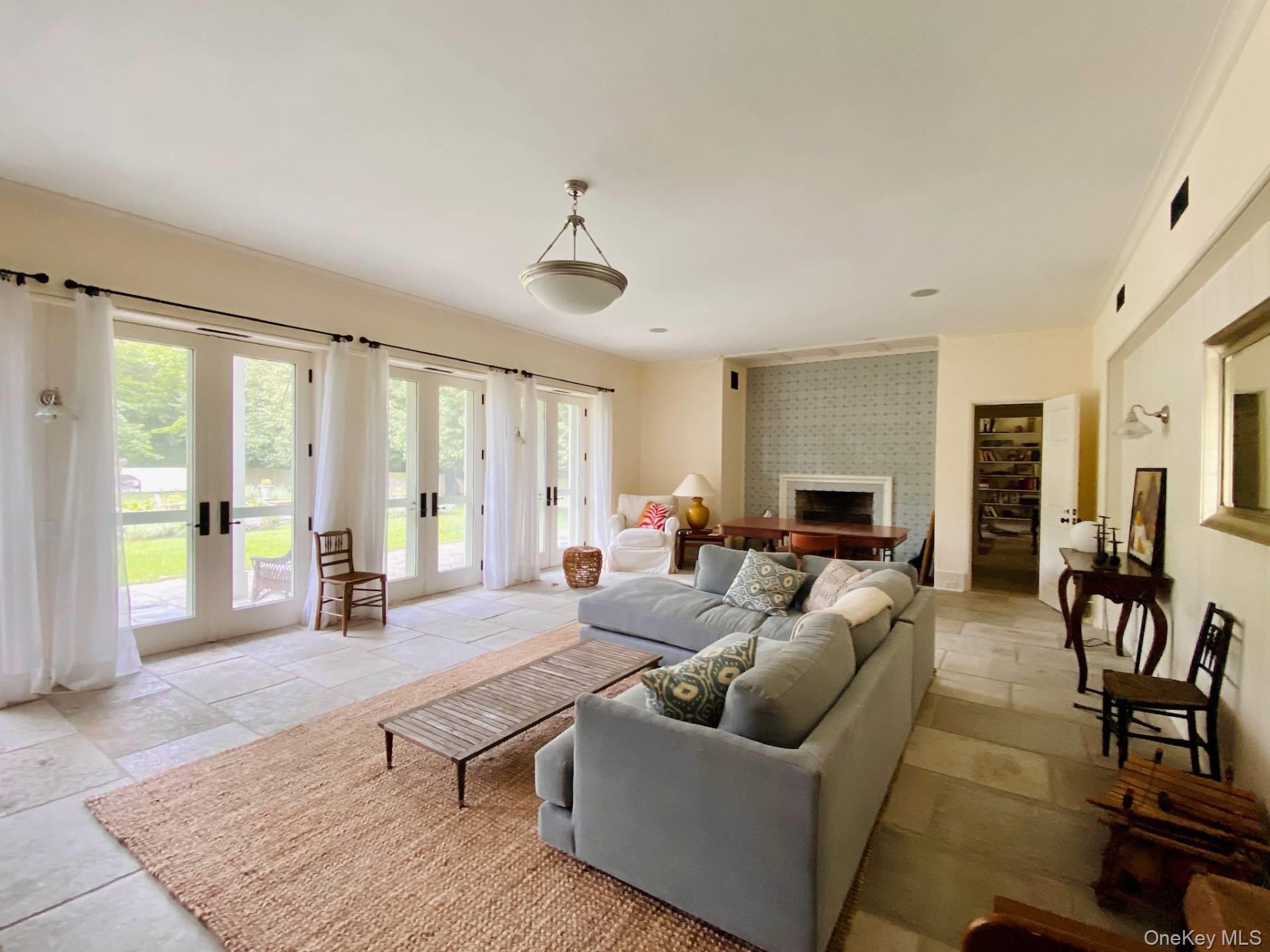 #10 photo, 2840 Stars Road, サフォーク郡 East Marion , NY 11939