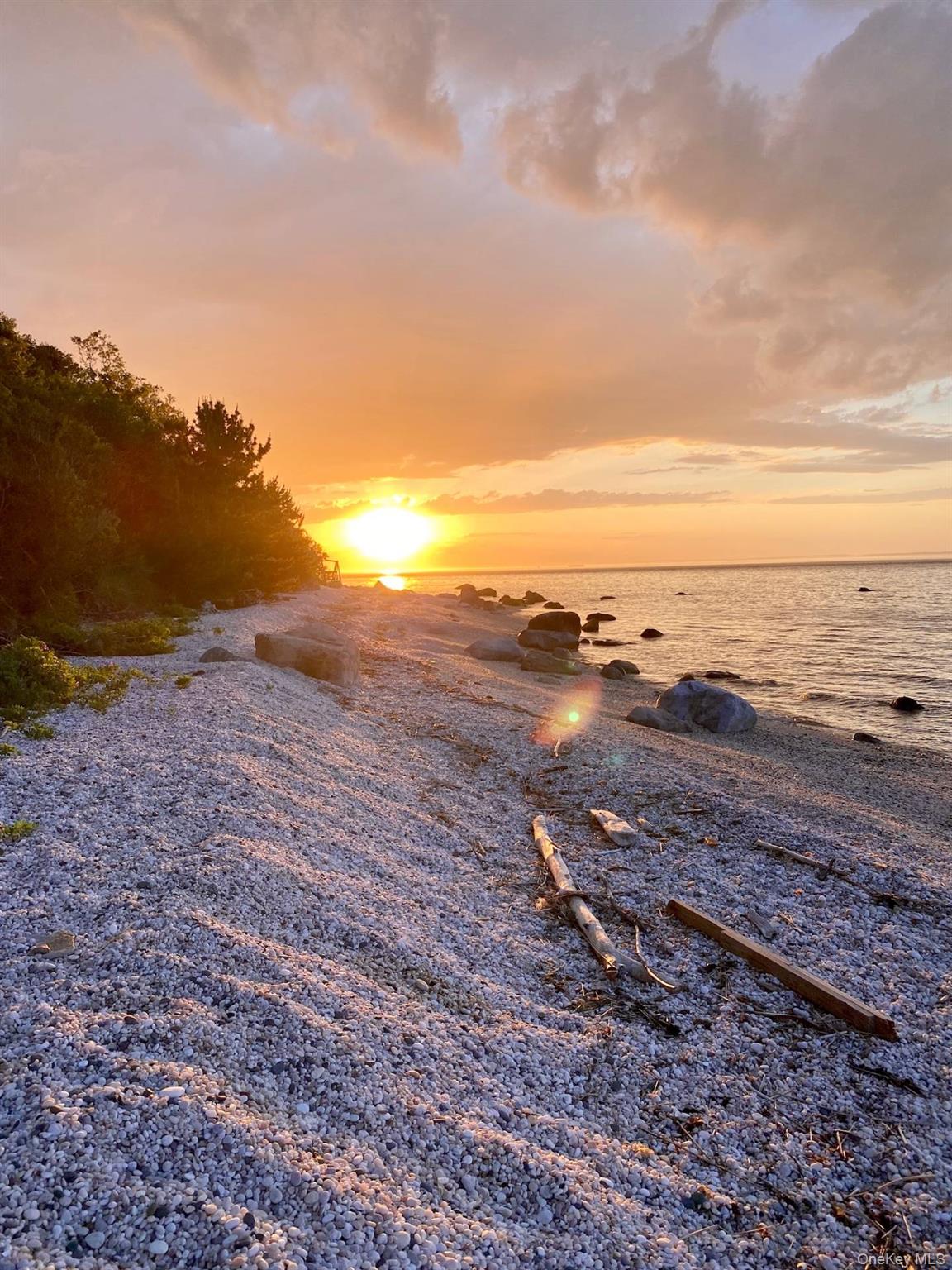 #17 photo, 2840 Stars Road, サフォーク郡 East Marion , NY 11939