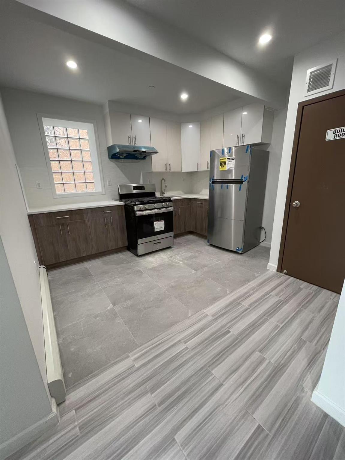 #6 photo, 16109 72nd Avenue, クイーンズ区 Fresh Meadows , NY 11365