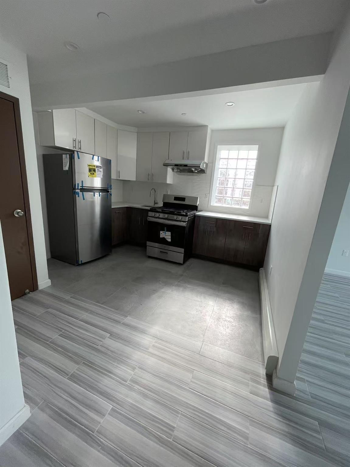 #8 photo, 16109 72nd Avenue, クイーンズ区 Fresh Meadows , NY 11365