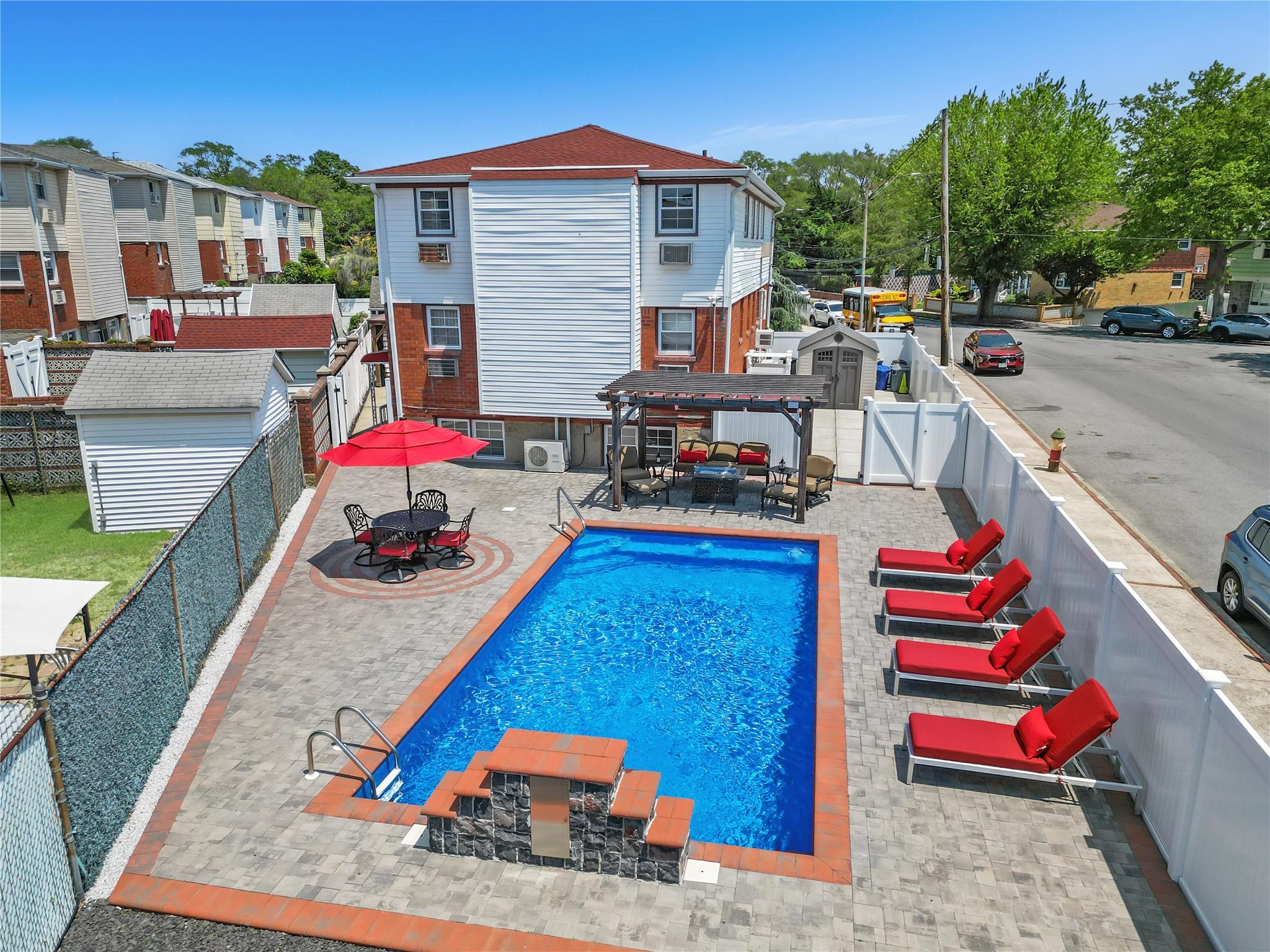 #5 photo, 155-30 99th Street, クイーンズ区 Howard Beach , NY 11414