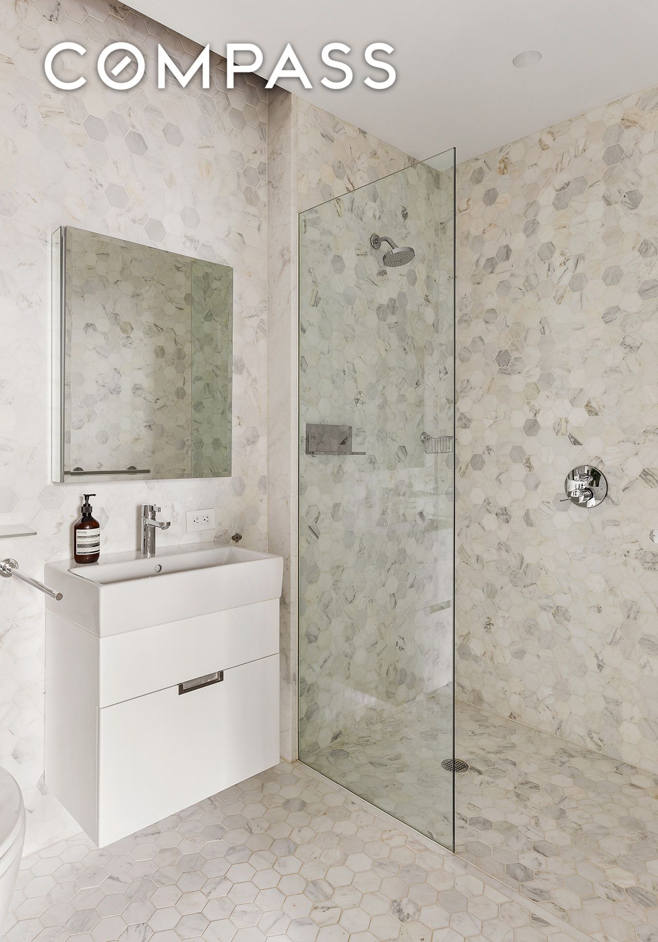 #15 photo, 325 W Broadway, マンハッタン SoHo , NY 10013