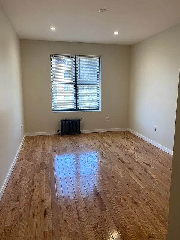 #3 photo, Bronx, ブロンクス区 Concourse , NY 10452