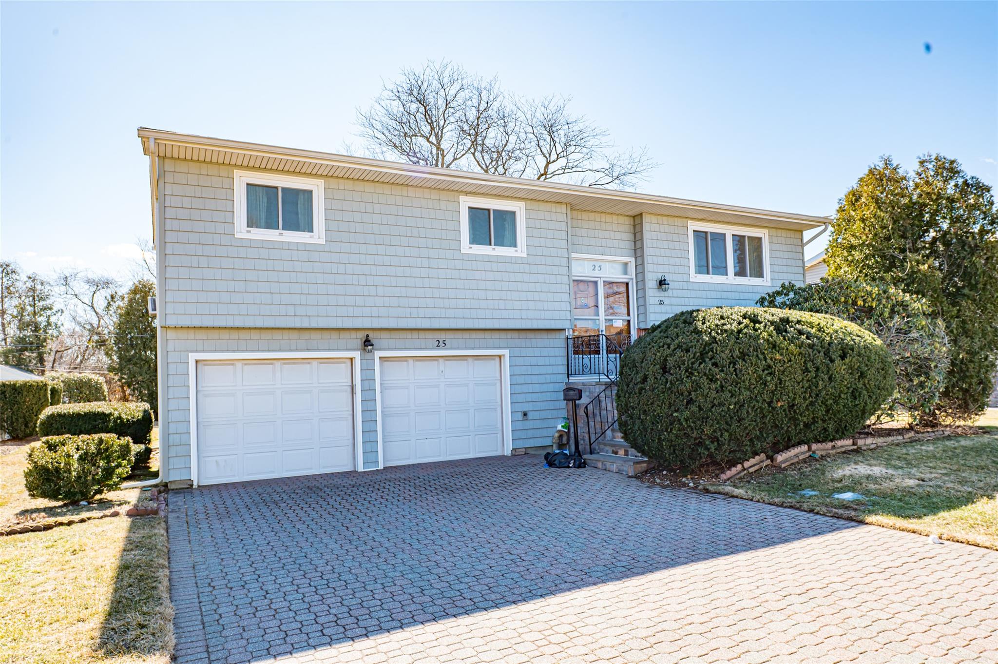 #1 photo, 25 Evelyn Drive, Bethpage , NY 11714