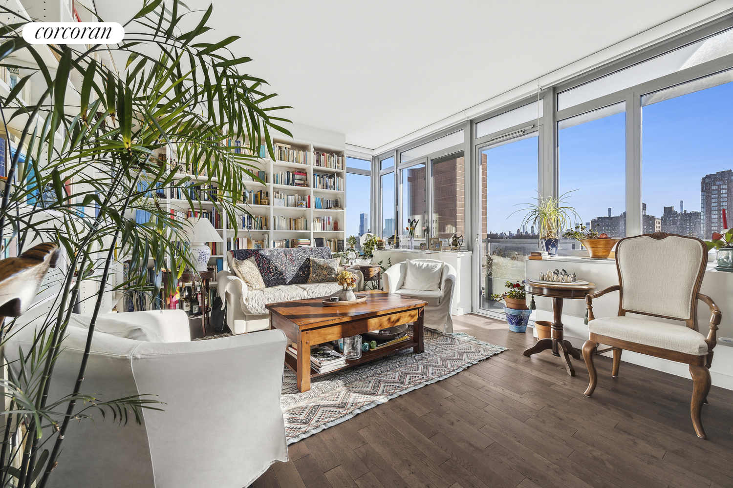 #2 photo, 321 W 110TH Street, マンハッタン South Harlem , NY 10026