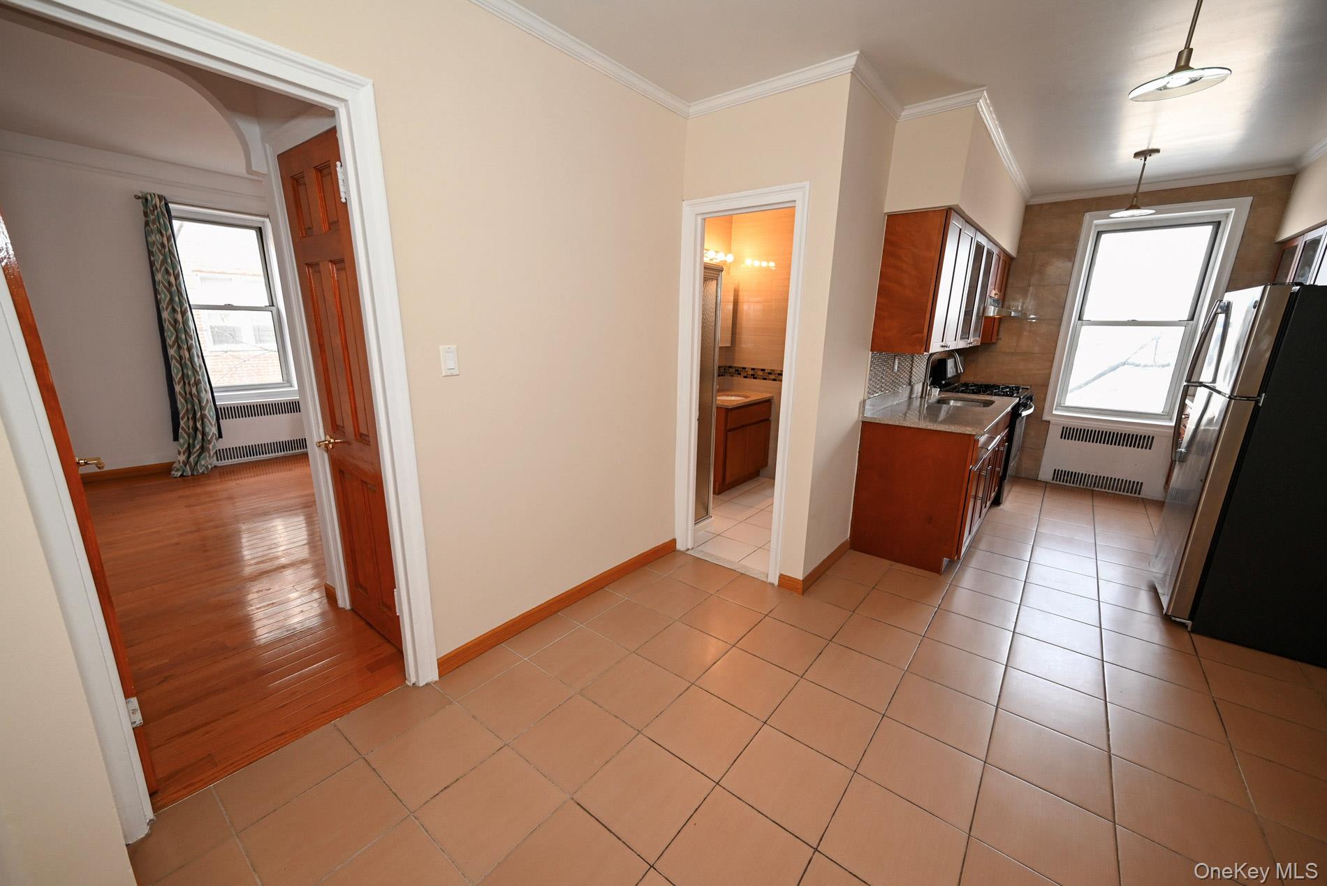 #11 photo, 111-39 76th Road, クイーンズ区 Forest Hills , NY 11375