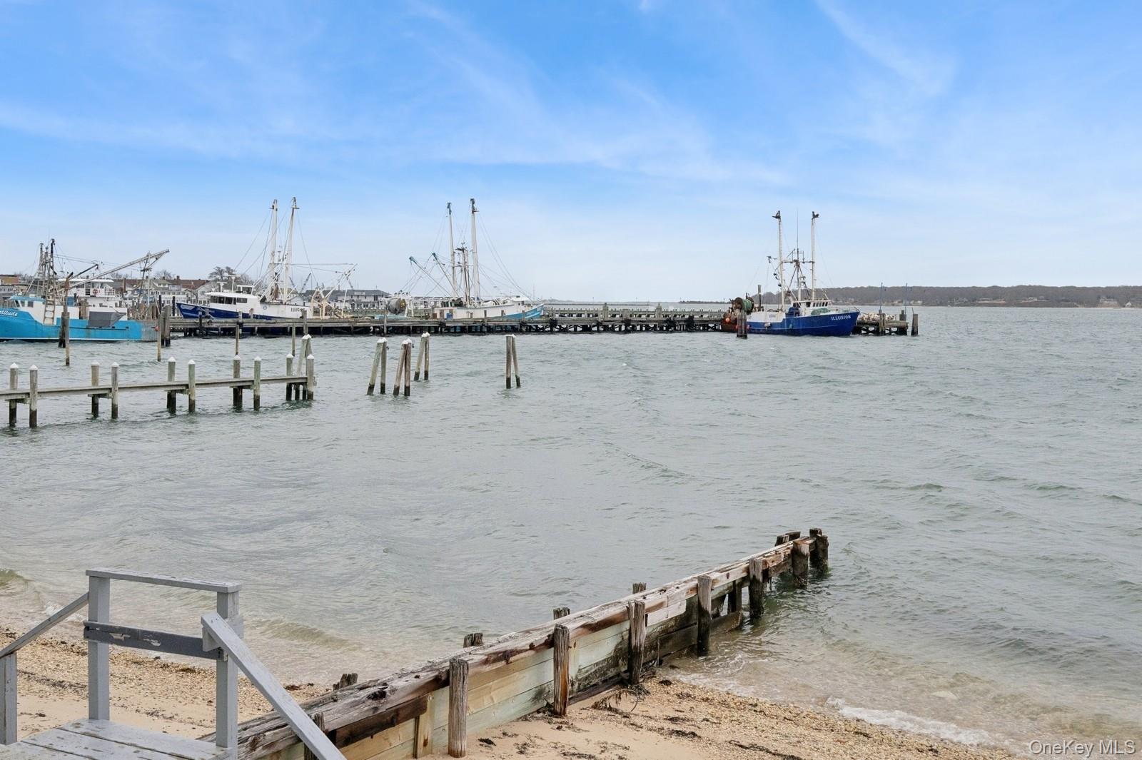 #19 photo, 424 4th Street, サフォーク郡 Greenport , NY 11944