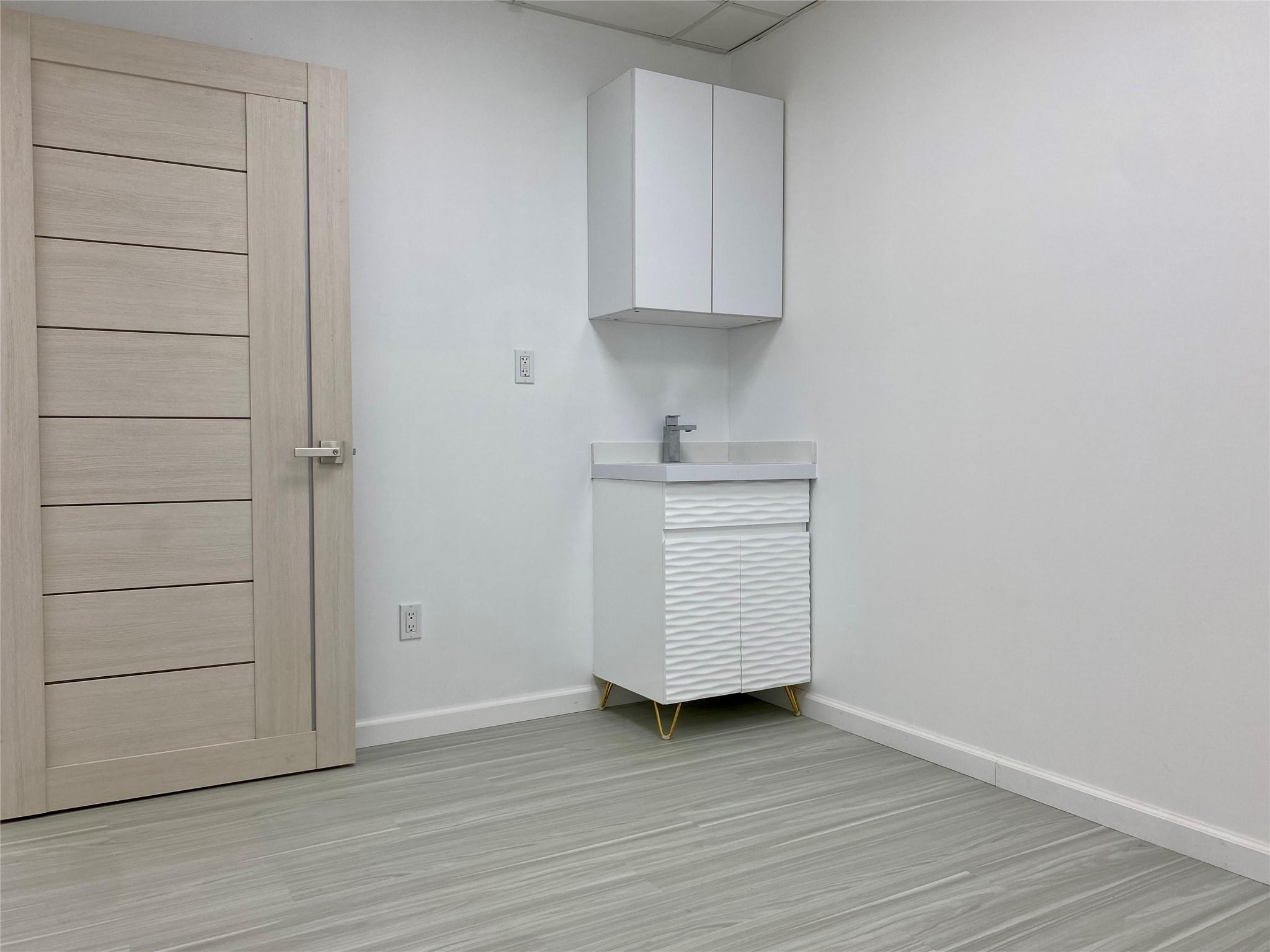 #5 photo, 134-43 Maple Ave, クイーンズ区 Flushing , NY 11355