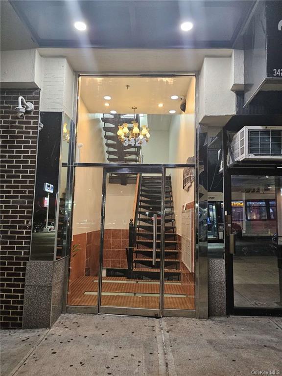 #3 photo, 3425 E Tremont Avenue, ブロンクス区 Bronx , NY 10465