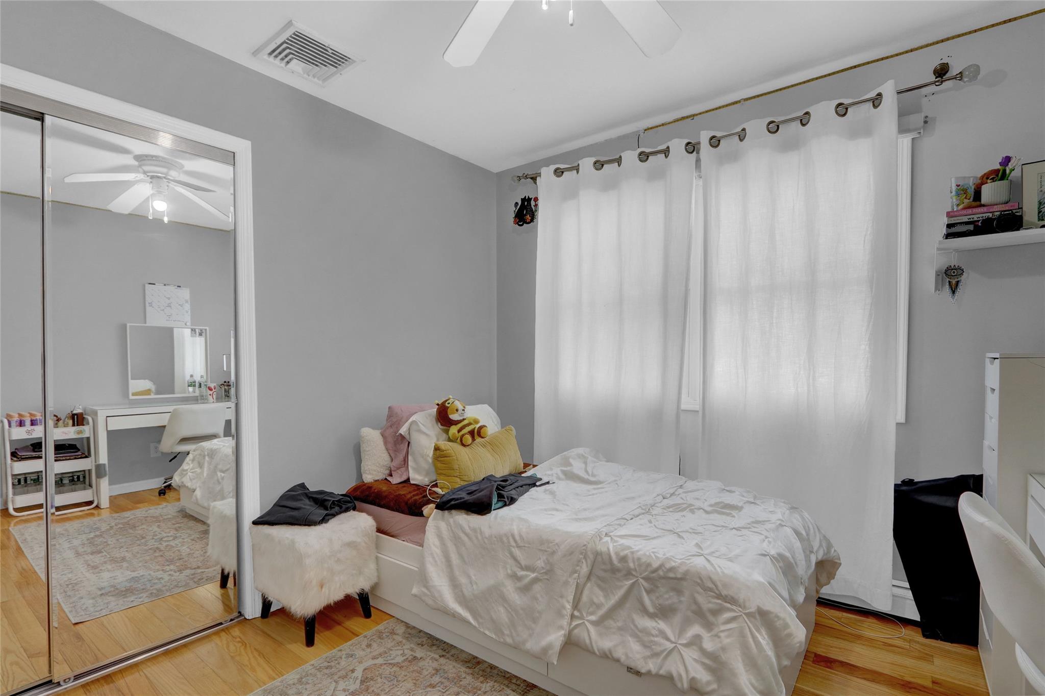 #18 photo, 157 Cambridge Drive, ナッソー郡 Hicksville , NY 11801