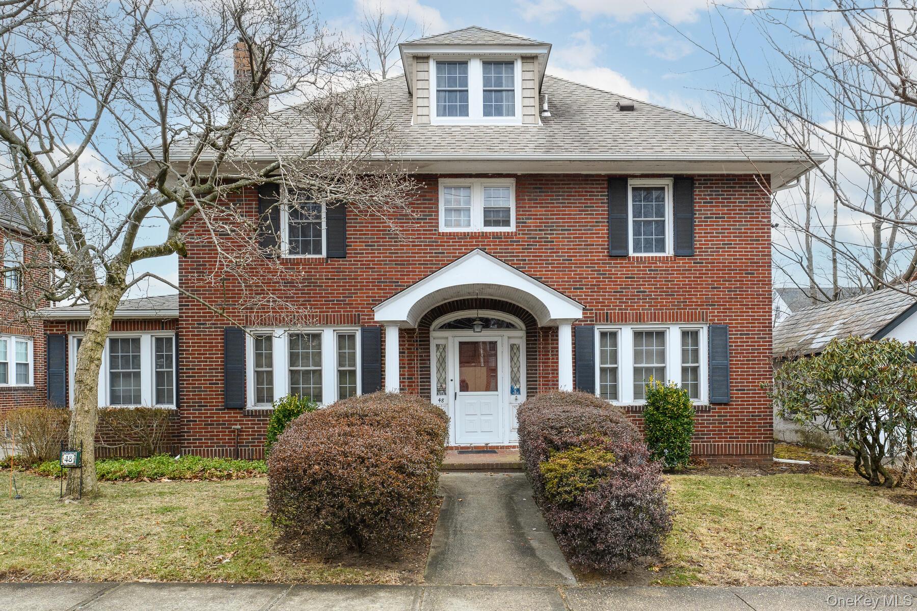 #1 photo, 48 Essex Road, Great Neck , NY 11023