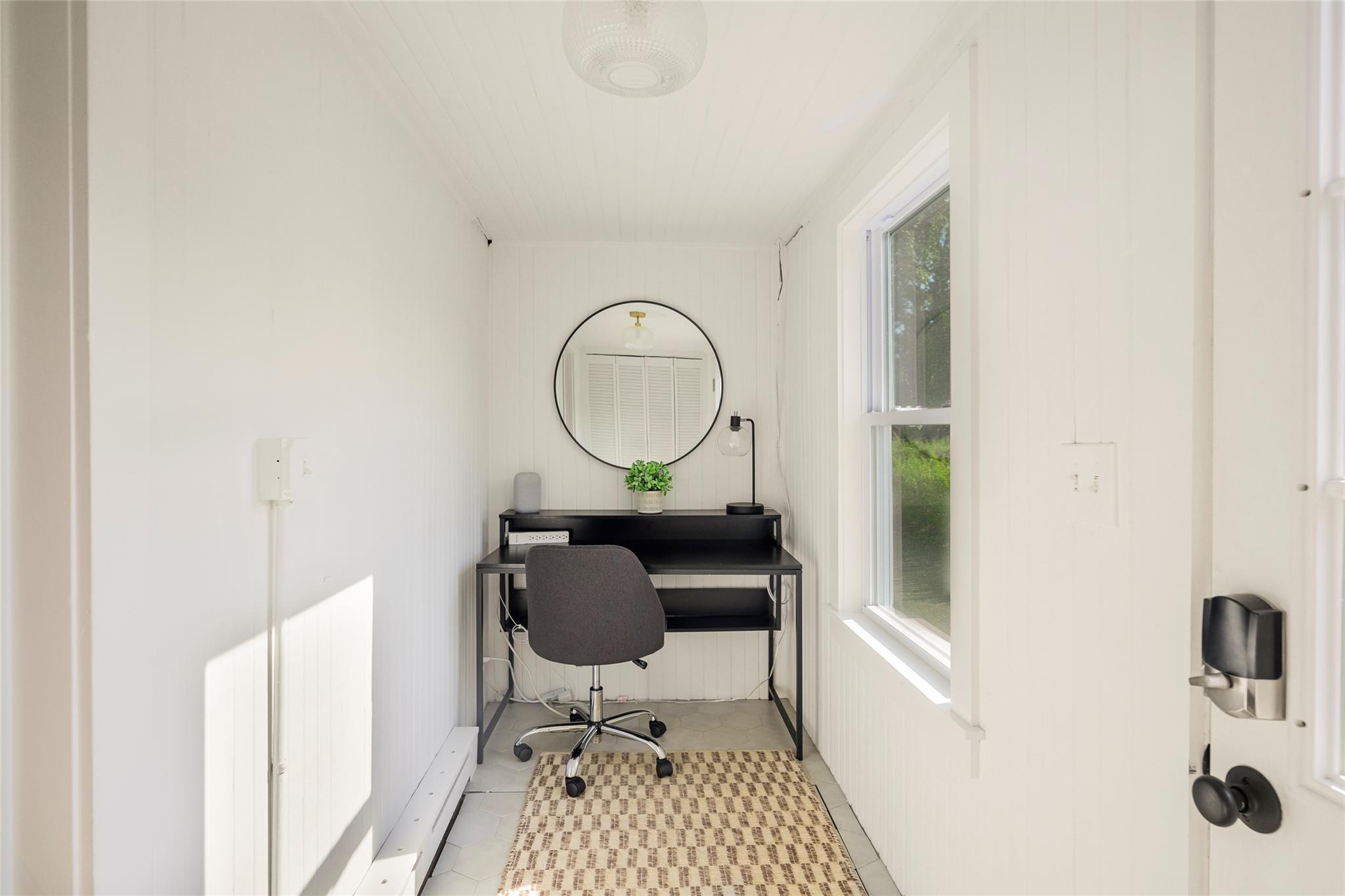 #10 photo, 86 Old Country Road, Саффолк ‖ East Quogue , NY 11942