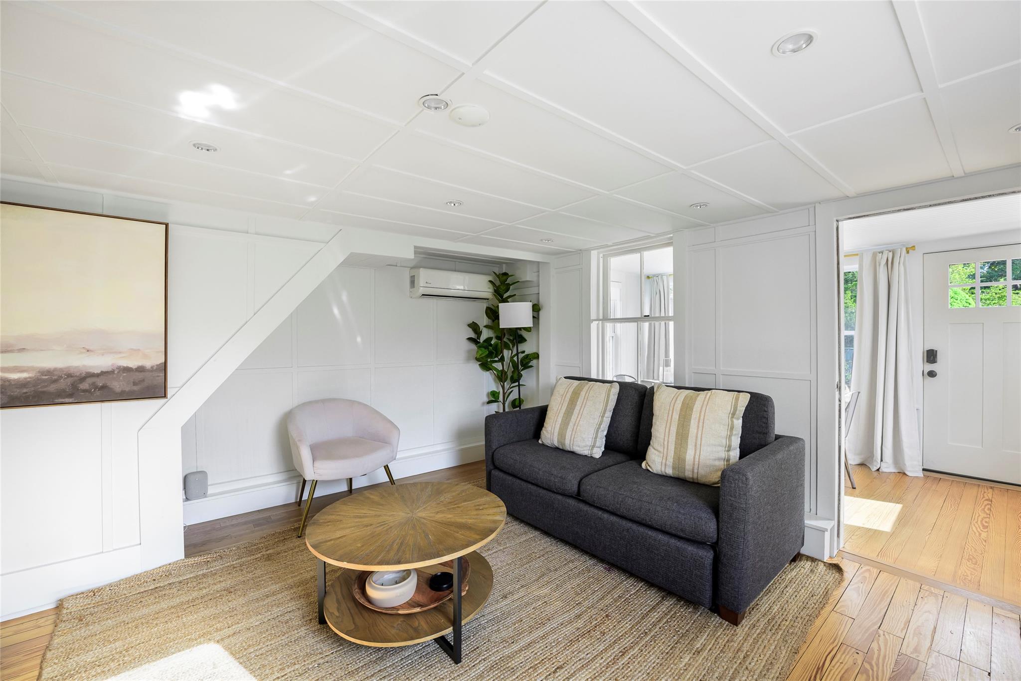 #15 photo, 86 Old Country Road, Саффолк ‖ East Quogue , NY 11942