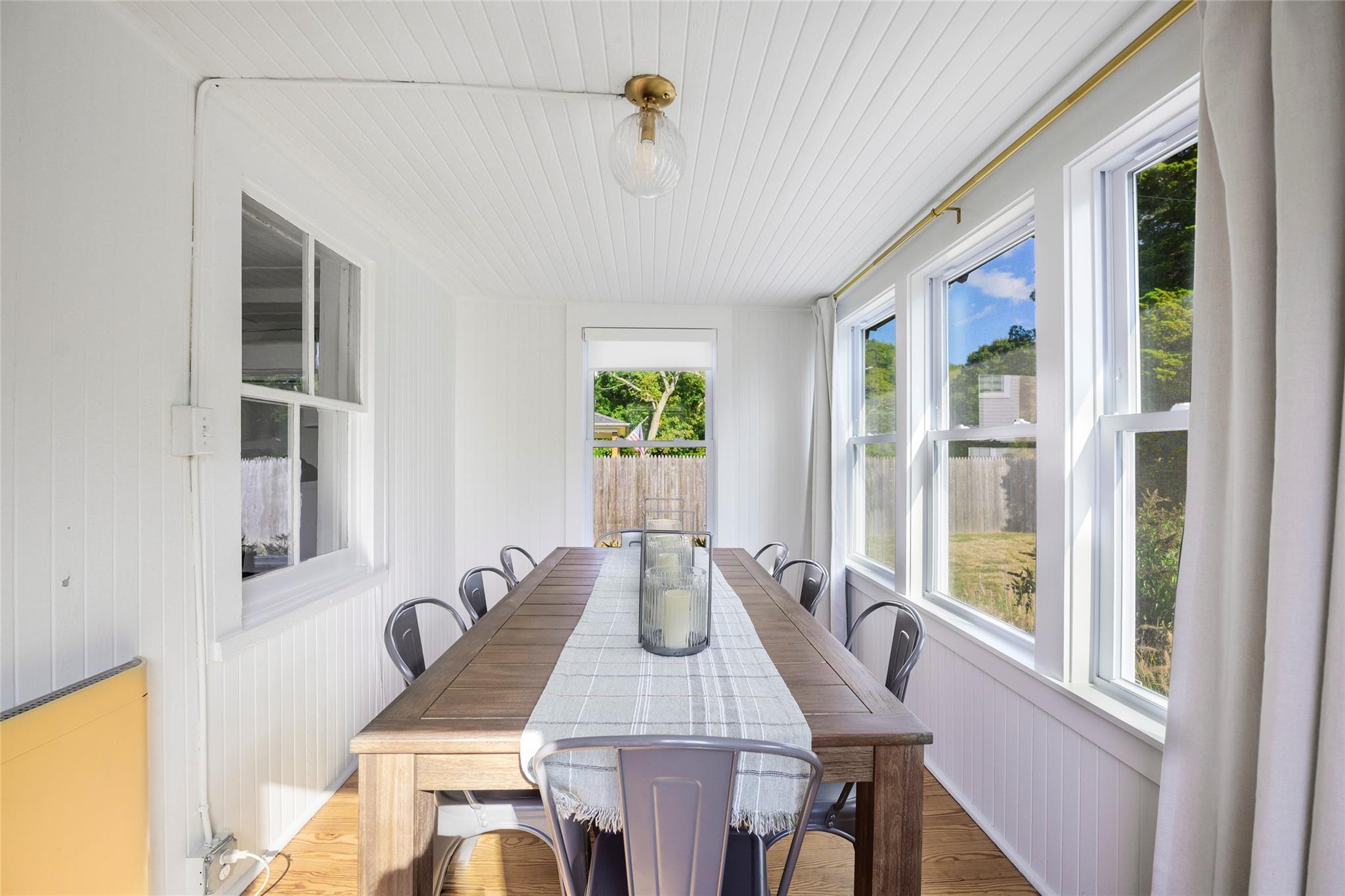 #7 photo, 86 Old Country Road, Саффолк ‖ East Quogue , NY 11942