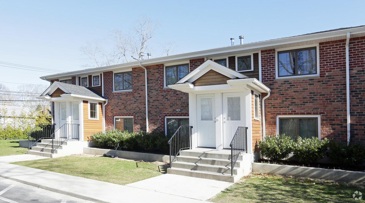 #2 photo, 62 Oak Street, سوفولك Westhampton Beach , NY 11978