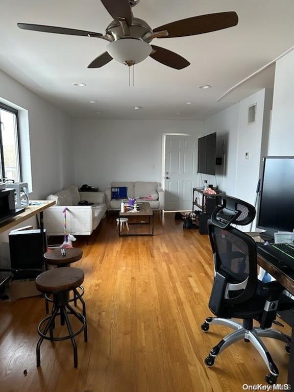 #13 photo, 19 Suffolk Street, ナッソー郡 Freeport , NY 11520