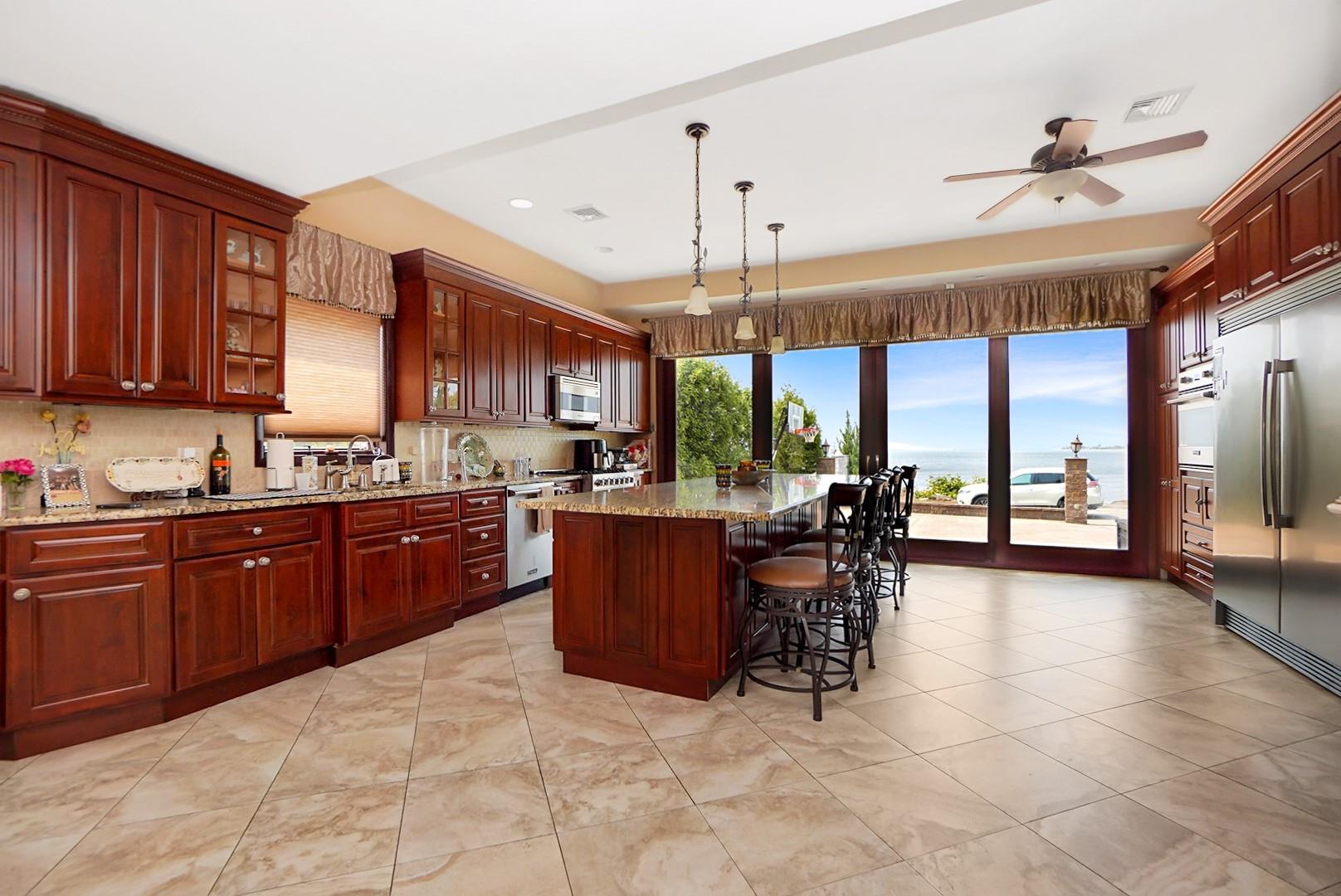 #14 photo, 545 Arbutus Ave, Staten Island, NY, スタテンアイランド Staten Island , NY 10312