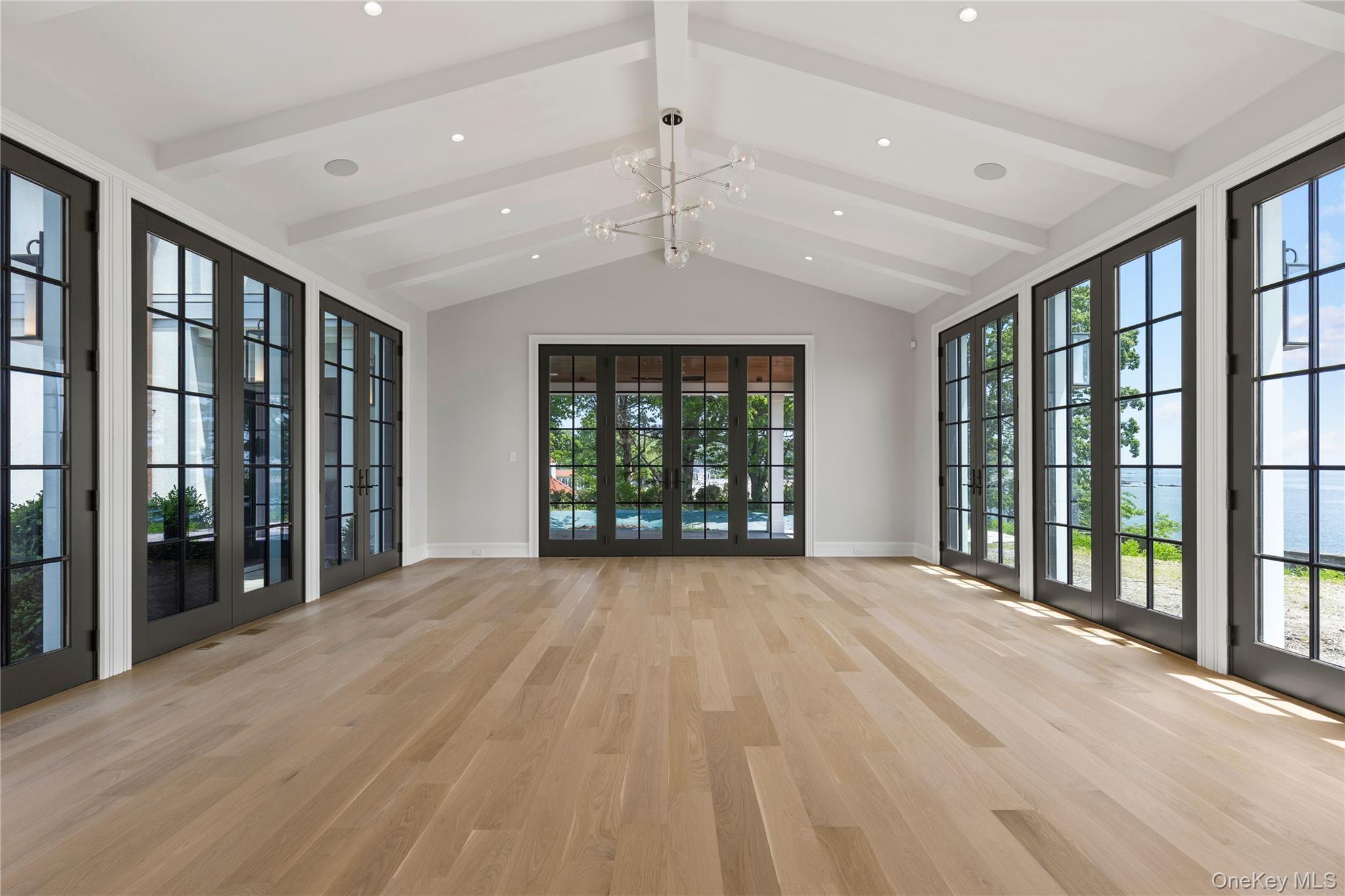 #13 photo, 104 Premium Point Road, Mamaroneck , NY 10801