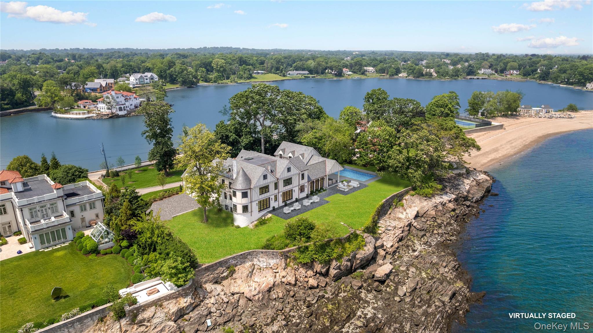 #3 photo, 104 Premium Point Road, Mamaroneck , NY 10801