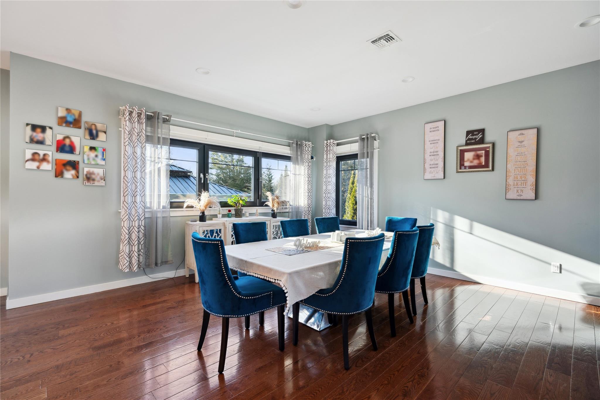 #16 photo, 1260 Smithtown Avenue, Bohemia , NY 11716