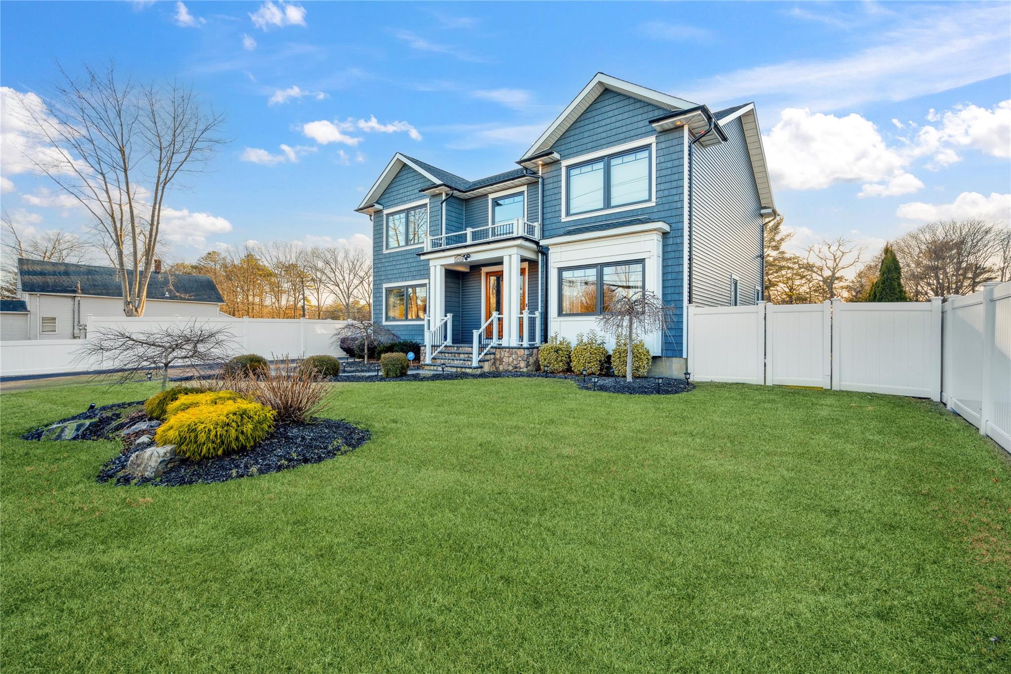 #2 photo, 1260 Smithtown Avenue, Bohemia , NY 11716