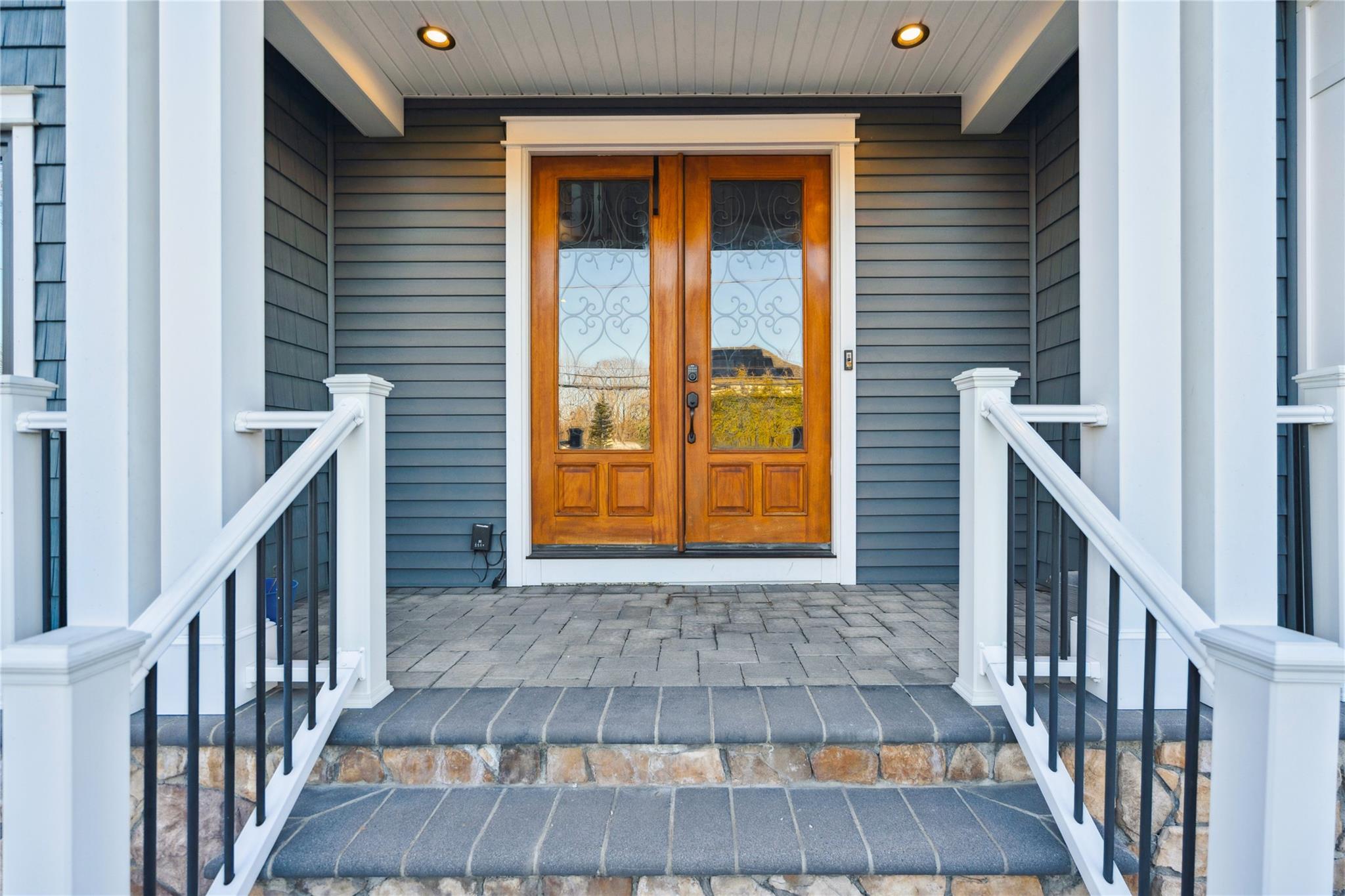 #5 photo, 1260 Smithtown Avenue, Bohemia , NY 11716