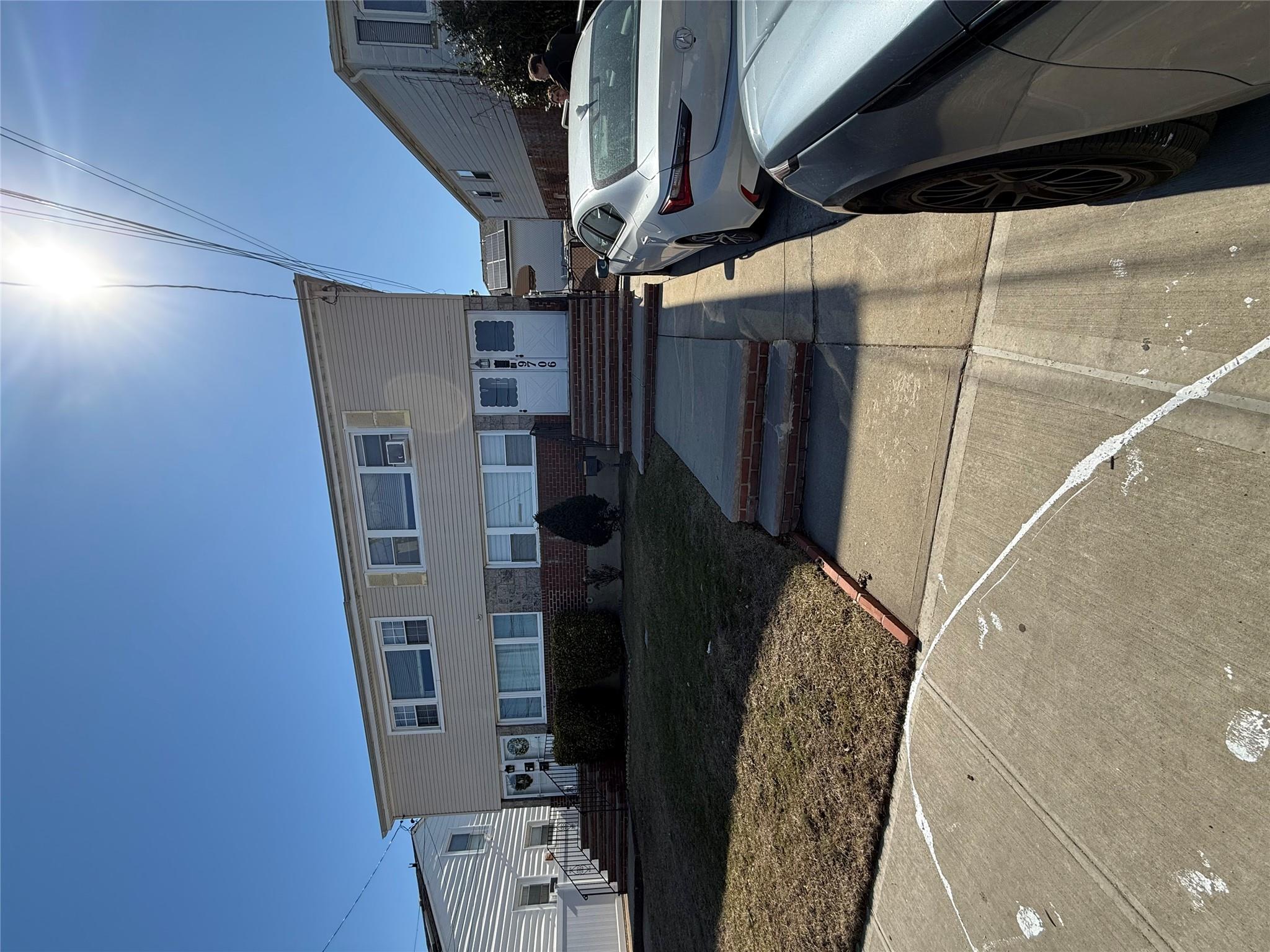 #1 photo, 9706 159th Avenue, 皇后区 霍华德滩 Howard Beach , NY 11414