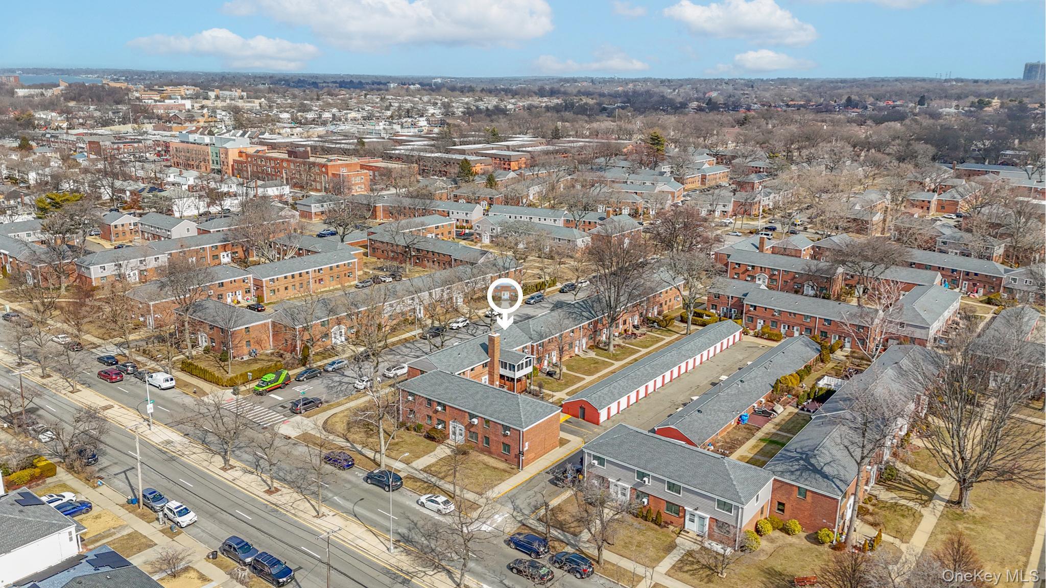 #14 photo, 216-06 68 Avenue, クイーンズ区 Oakland Gardens , NY 11364