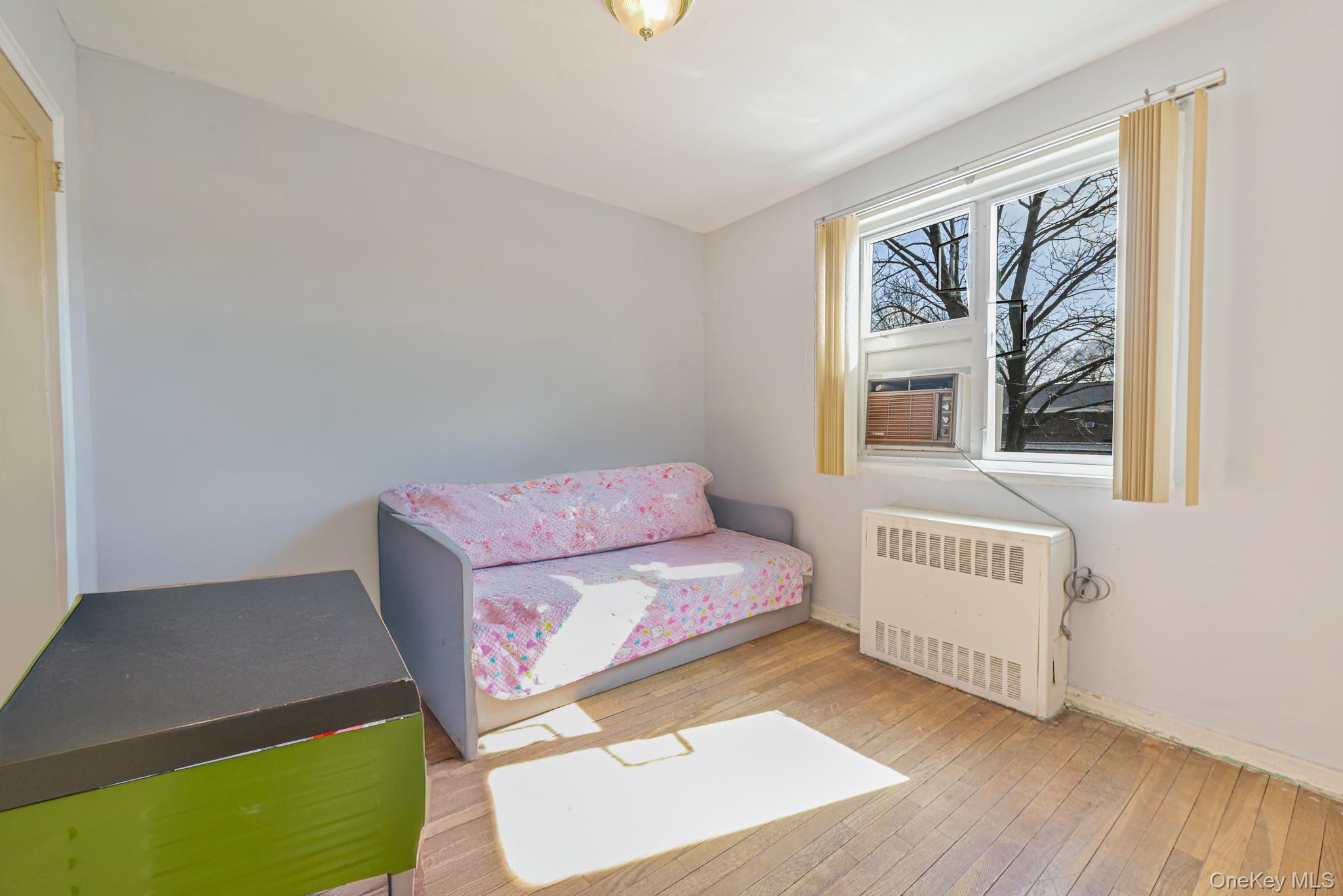 #7 photo, 216-06 68 Avenue, クイーンズ区 Oakland Gardens , NY 11364