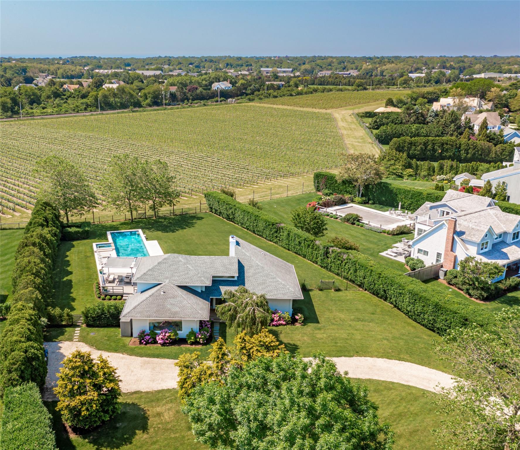 #2 photo, 20 Winding Way, サフォーク郡 Water Mill , NY 11976