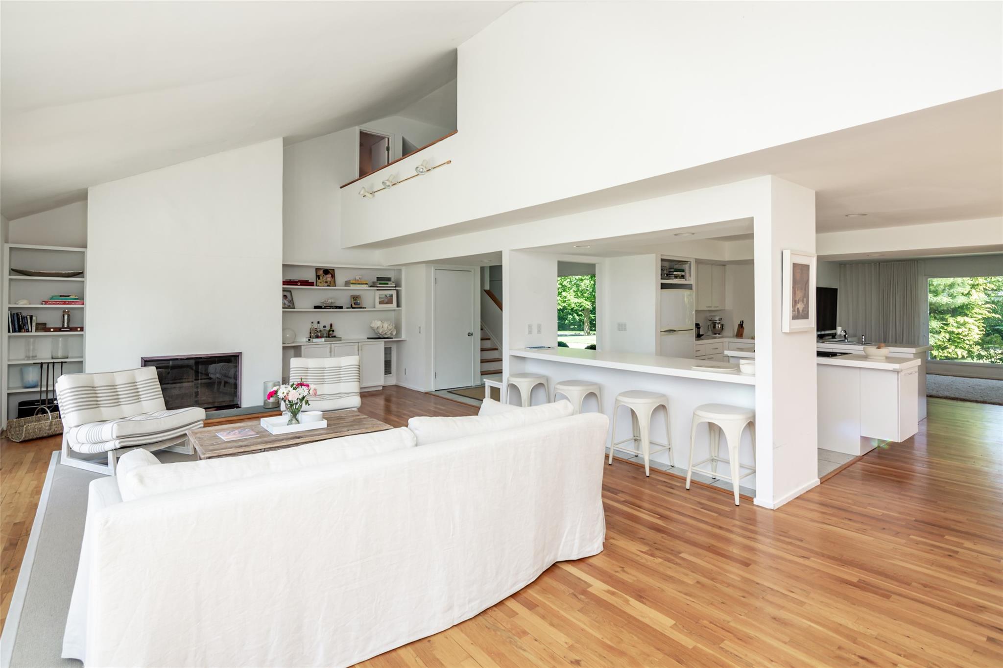 #9 photo, 20 Winding Way, サフォーク郡 Water Mill , NY 11976