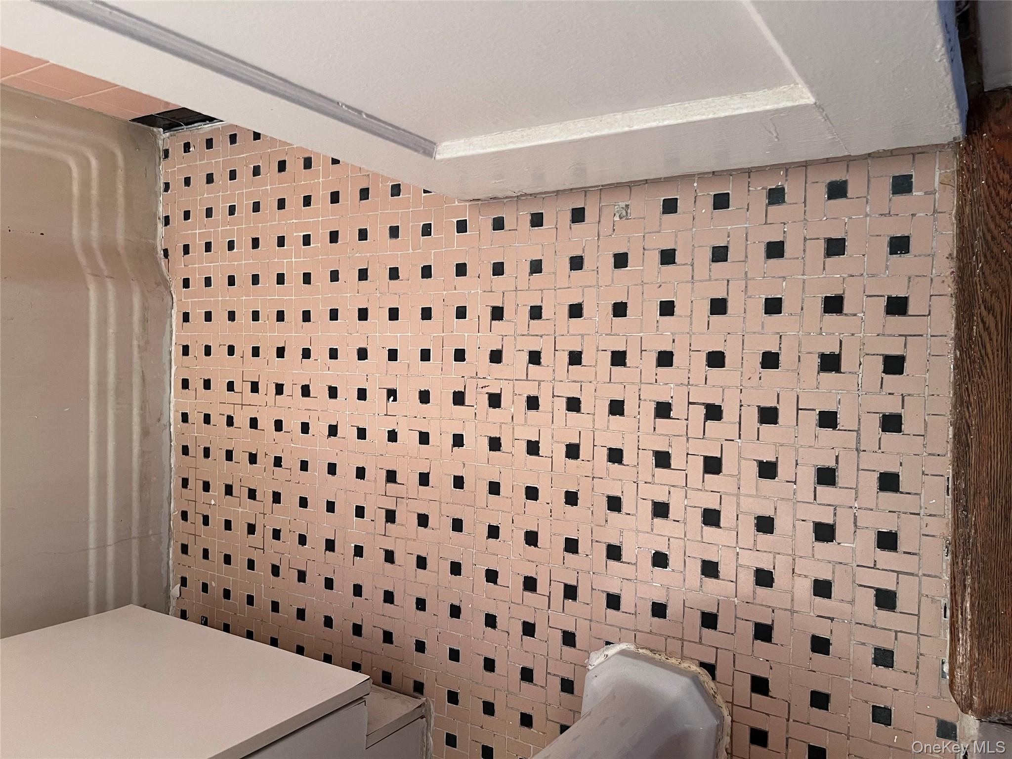 #11 photo, 2090 Barnes Avenue, Bronx , NY 10462