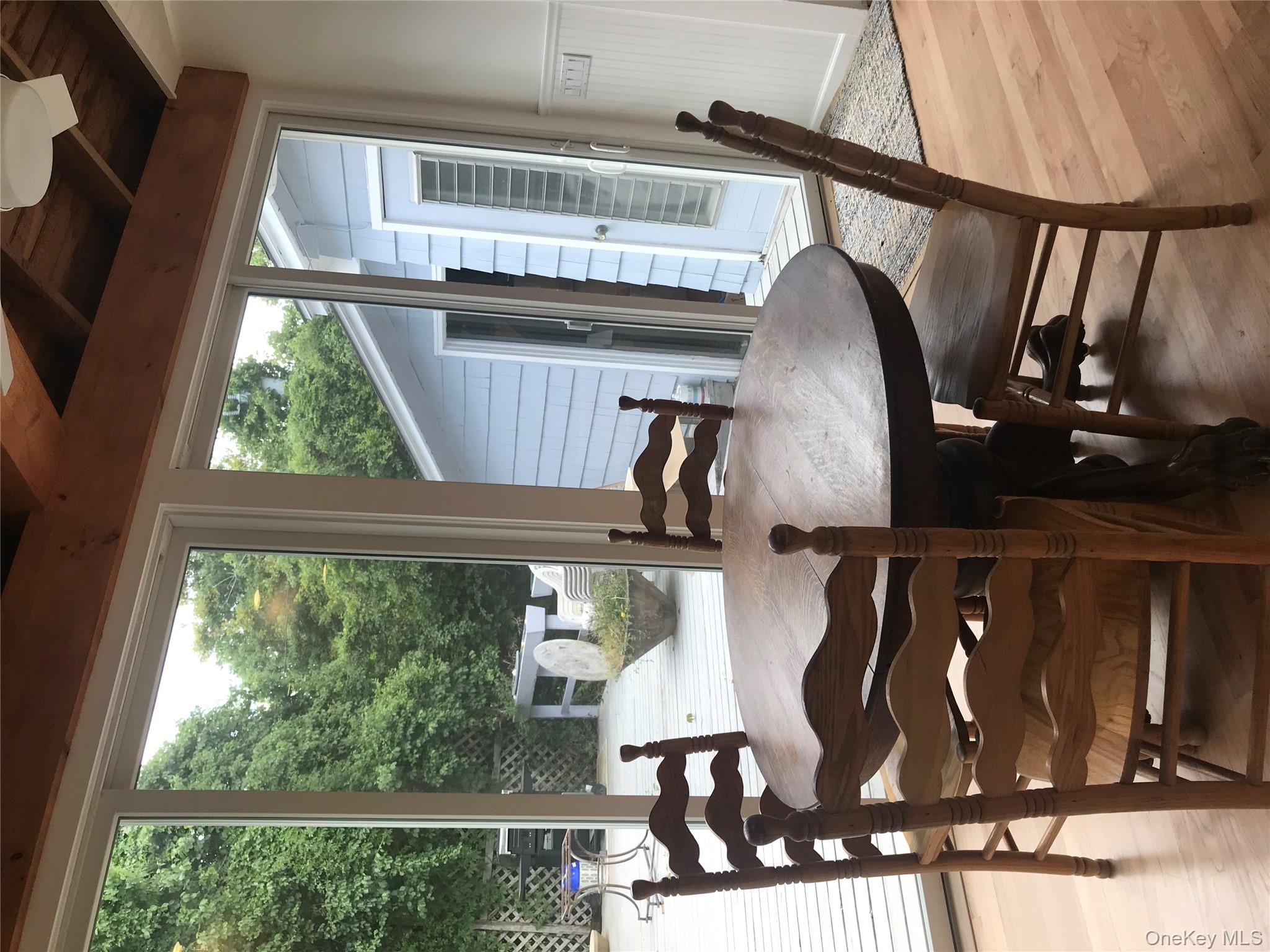 #4 photo, 33 Dune Way, Seaview , NY 11770