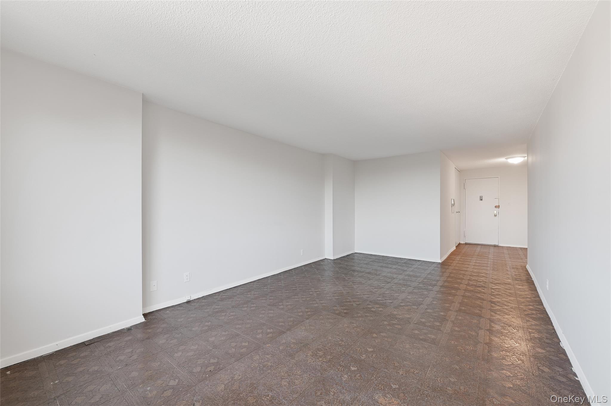 #9 photo, 118-17 Union Turnpike, クイーンズ区 Forest Hills , NY 11375