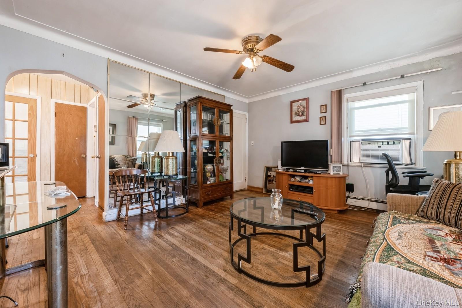 #7 photo, 31 Cedar Street, Roosevelt , NY 11575