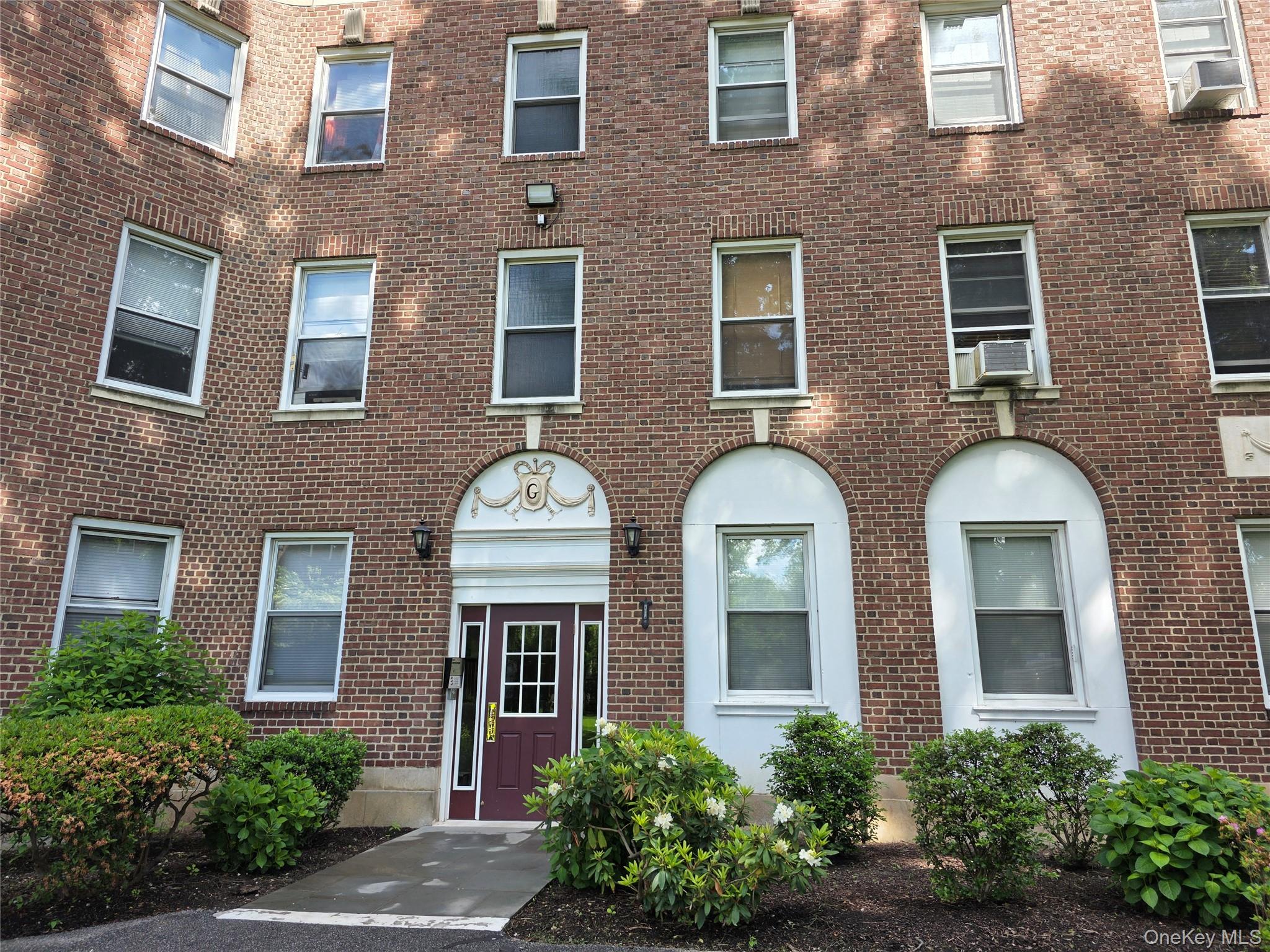 #2 photo, 445 Gramatan Avenue, Mount Vernon , NY 10552