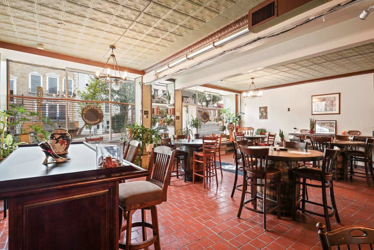 #11 photo, 165 Madison Avenue, Albany , NY 12202