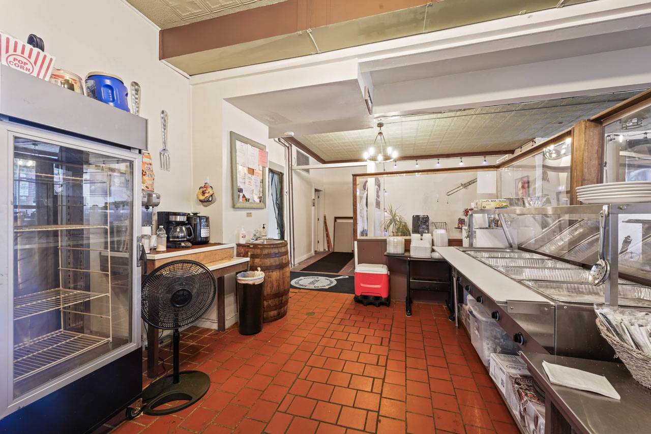 #19 photo, 165 Madison Avenue, Albany , NY 12202