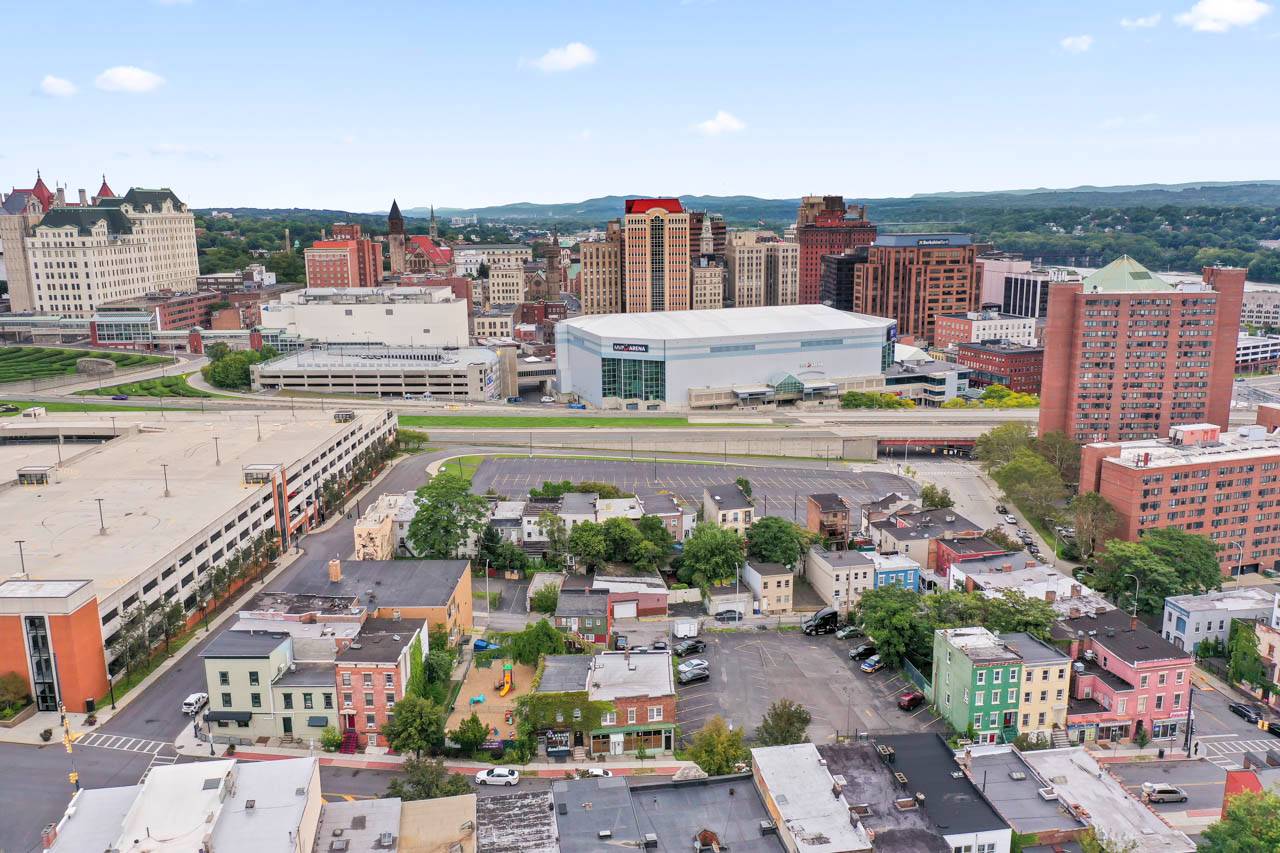 #2 photo, 165 Madison Avenue, Albany , NY 12202