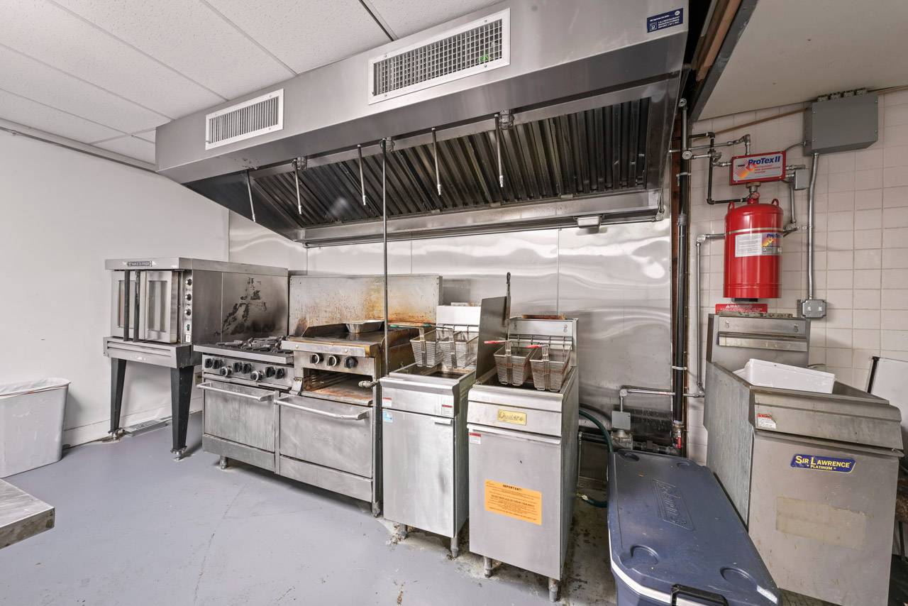 #23 photo, 165 Madison Avenue, Albany , NY 12202