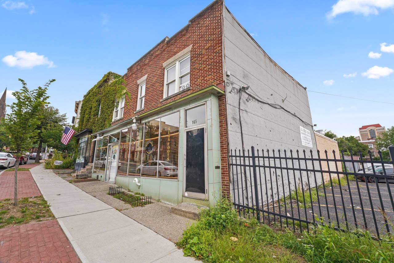 #4 photo, 165 Madison Avenue, Albany , NY 12202