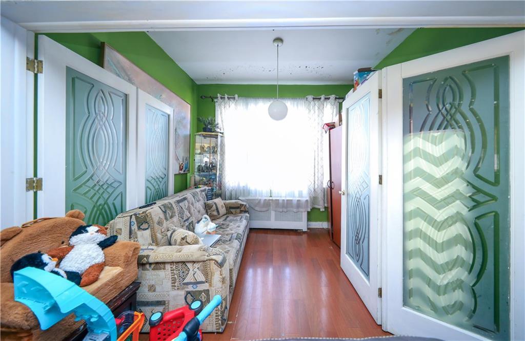 #13 photo, 1858 73rd Street, 布鲁克林 Brooklyn , NY 11204