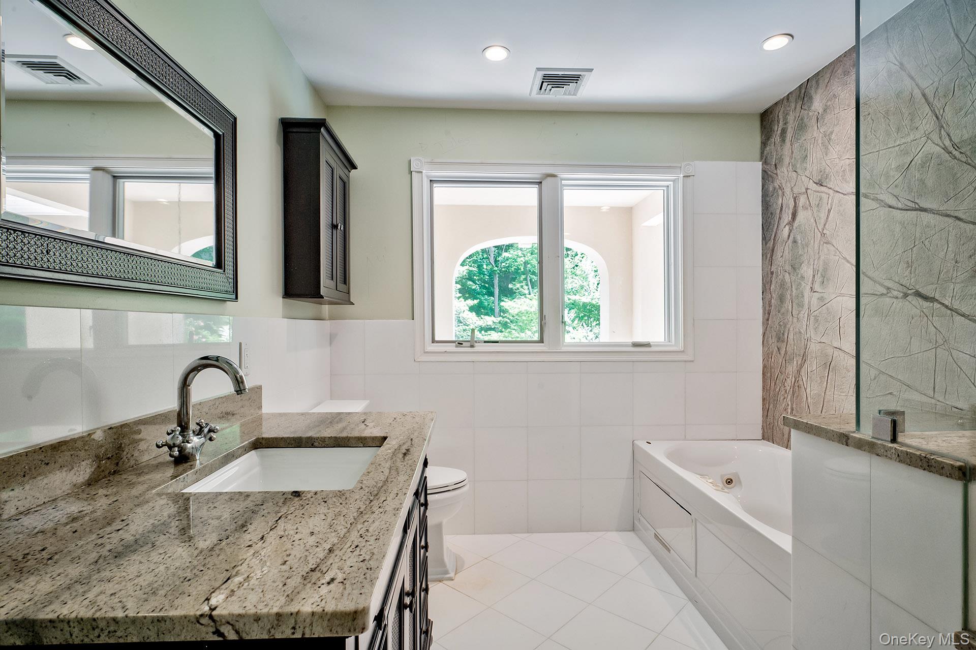 #15 photo, 262 Harbor Acres Road, ナッソー郡 Port Washington , NY 11050